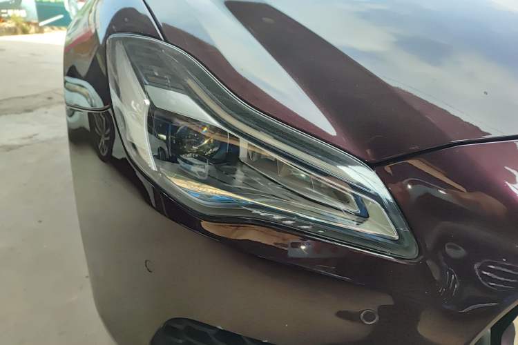 Used Maserati President 2018 3.0T Standard Edition Right Front Headlight