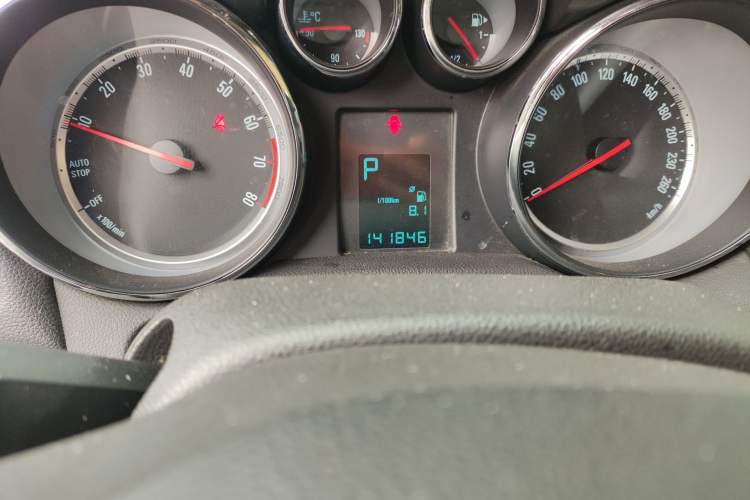 Used Buick Encore 2015 1.4T Automatic Two-Wheel Drive Urban Elite Version
