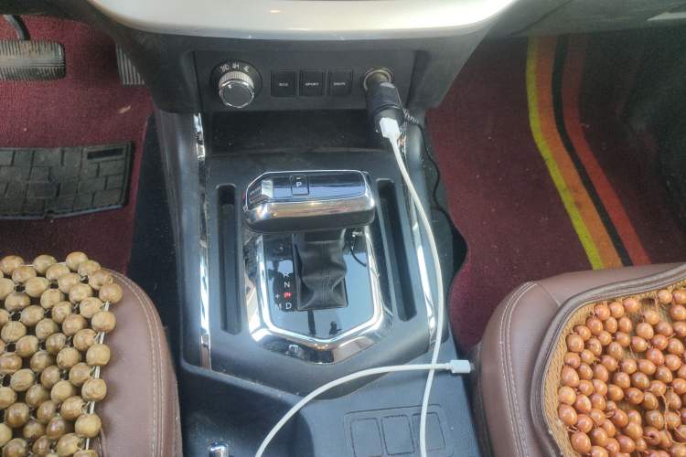 Used Dongfeng Ruichi 6 2021 2.3T Automatic All-Wheel Drive Diesel Luxury Flat-Base Long Cargo Bed M9T Gear Lever