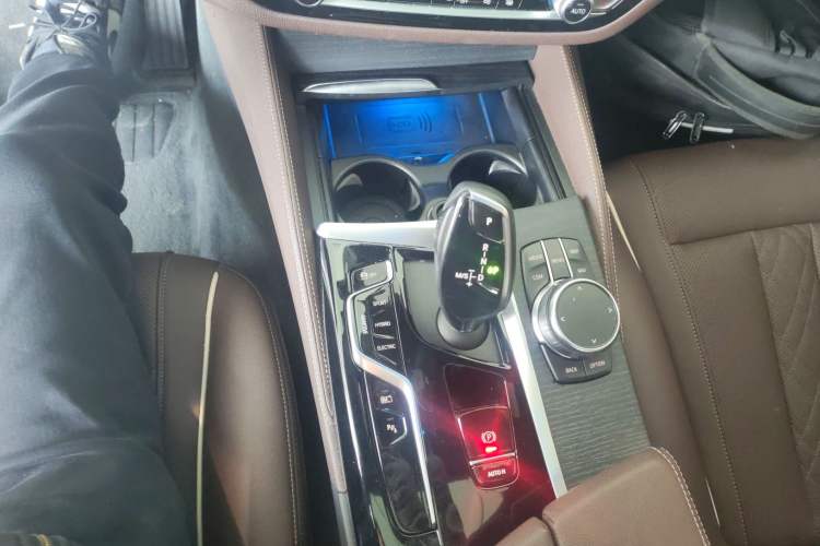 Used BMW 5 Series New Energy 2022 Second Facelift 535Le Luxury Package
