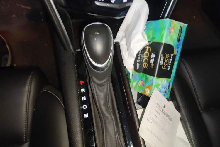 Used Cadillac XTS 2018 28T Tech Edition Gear Lever