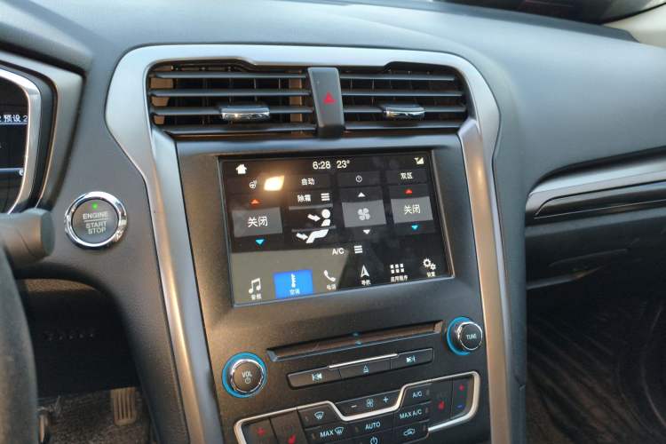 Used Ford Mondeo 2017 EcoBoost 180 Luxury Model Audio And AC Panel