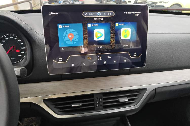 Used BYD Tang 2018 2.0T Automatic Smart Connect Prestige 7-Seater China V Standard Audio And AC Panel