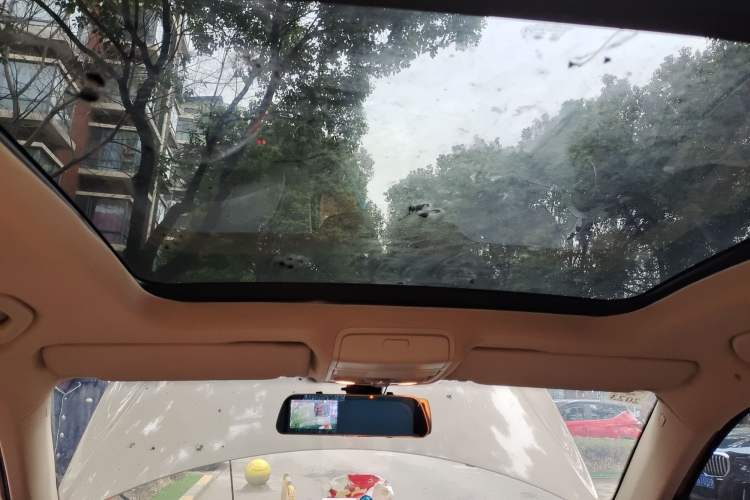 Used Volkswagen Tiguan 2012 2.0 TSI Automatic All-Wheel Drive Flagship Edition Headliner