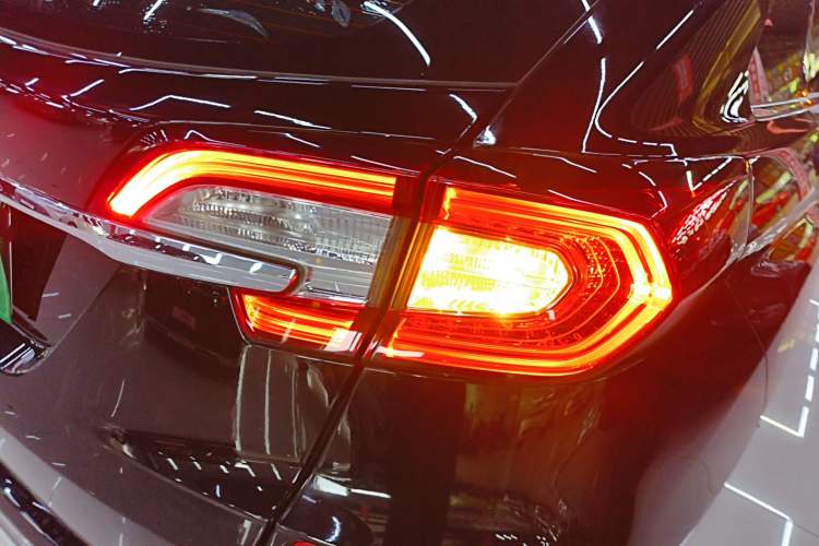 Used Honda Avancier 2017 370TURBO 2WD Luxury Edition Right Rear Taillight