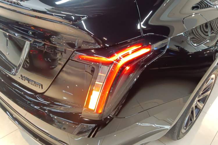 Used Cadillac CT5 2025 28T Track Performance Edition Right Rear Taillight