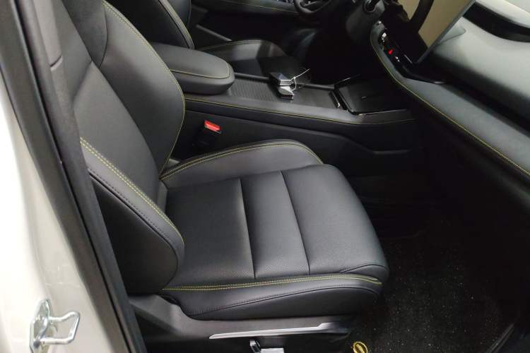 Used Lynk & Co 06 2025 Renew 1.5T Pro
