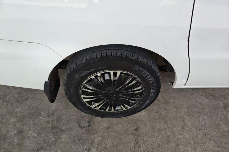 Used JAC Refine M3 2019 1.8L 5-Seater Express Edition