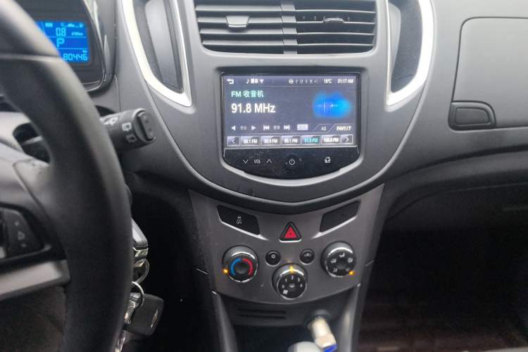 Used Chevrolet Trax 2014 1.4T Automatic Two-Wheel Drive Luxury Model Audio And AC Panel