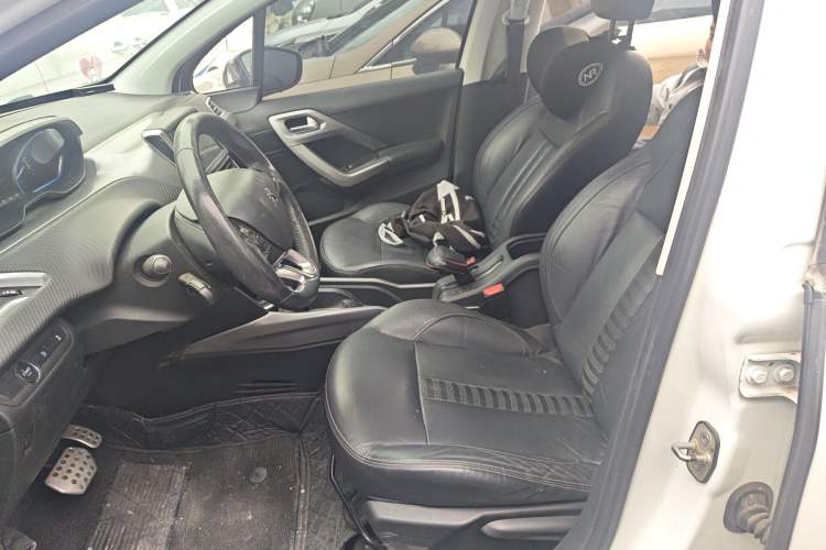 Used Peugeot 2008 2014 1.6L Automatic Navigation Edition
