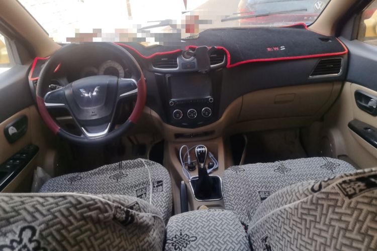 Used Wuling Hongguang 2013 1.2L S Comfort Model China IV Standard