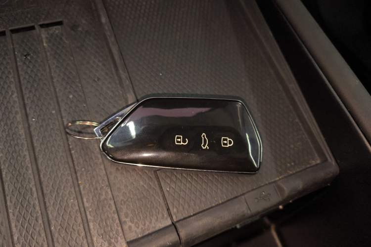 Used Volkswagen ID.UNYX 2024 Revised Pro Long-Range Version
