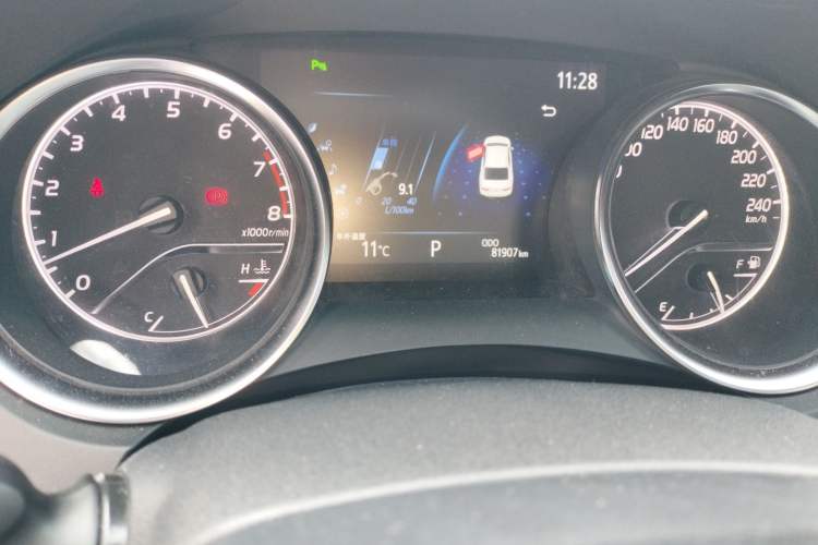 Used Toyota Camry 2019 2.5G Luxury Edition China VI Standard Odometer Close Up