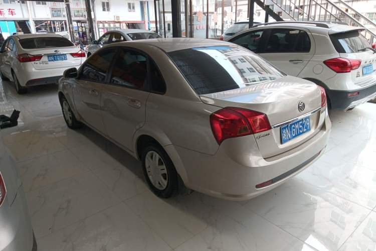 Used Buick Excelle 2013 1.5L Automatic Classic Model
