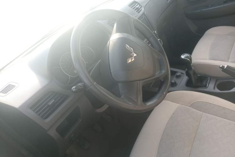 Used Wuling Hongguang 2019 1.5L S Comfort Edition China VI LAR