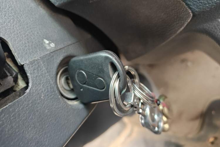 Used Jinbei Hiace X30 2013 1.3L Comfort Model Vehicle Key