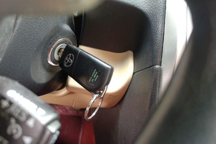 Used Toyota Camry 2015 2.0E Elite Edition
