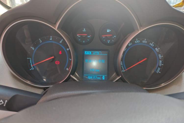 Used Chevrolet Cruze 2015 1.5L Classic SE MT Instrument Cluster