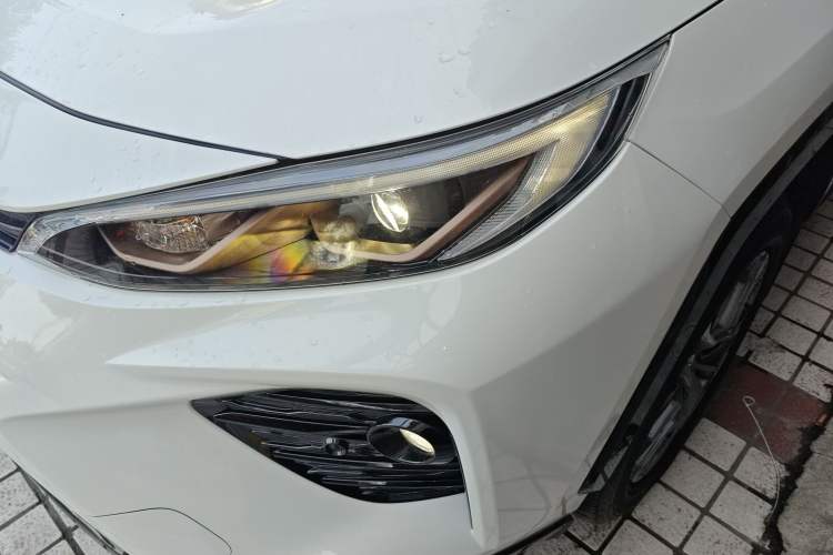 Used Toyota Wildlander 2024 2.0L CVT 4x4 Luxury PLUS Edition Left Front Headlight