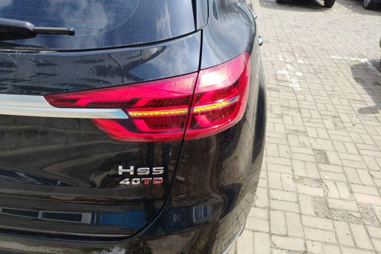 Used Hongqi HS5 2022 Revised Version 2.0T Smart Connect Flagship Edition