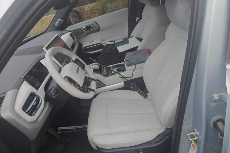 Used Formula Leopard Titanium 3 2025 501KM All-Wheel Drive Intelligent Driving Ultra Version