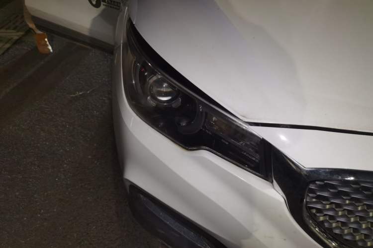 Used MG ZS 2017 1.5L Manual Comfort Edition Right Front Headlight