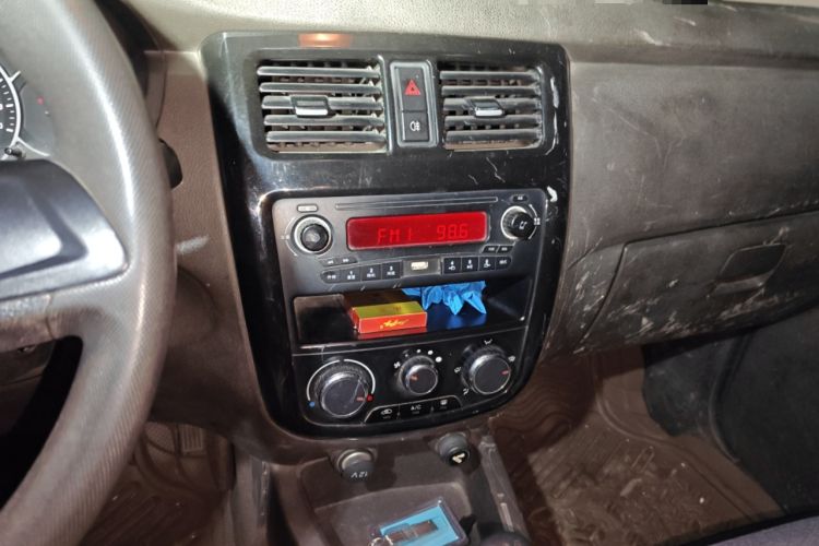 Used Wuling Rongguang V 2016 1.5L Standard Version