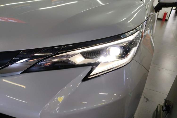 Used Toyota SIENNA 2023 2.5L Hybrid Comfort Edition