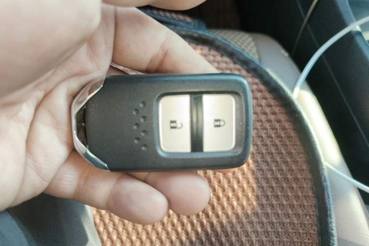 Used Honda Jade 2017 1.8L automatic Comfort version 6 seats