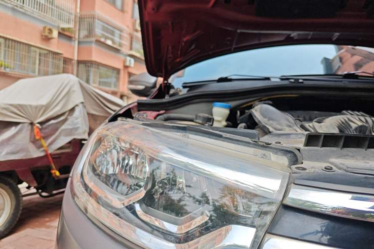 Used Citroen C3-XR 2015 1.6THP Automatic Pioneer Model Right Front Headlight