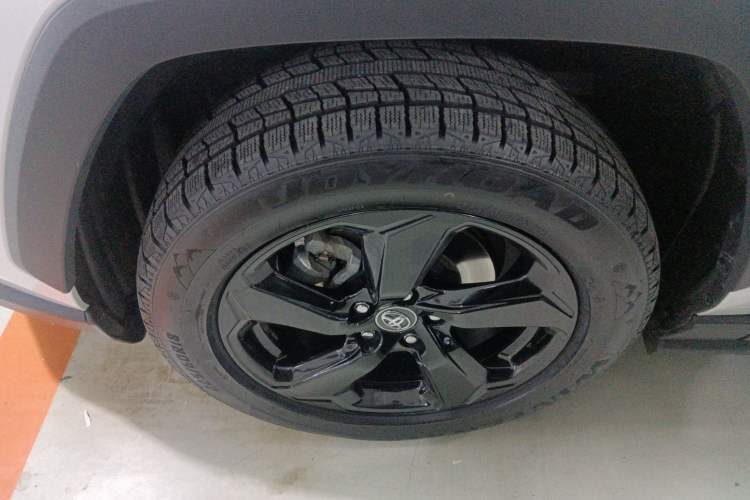 Used Toyota RAV4 2022 Dual-Engine 2.5L E-CVT Four-Wheel Drive Elite Plus Edition
