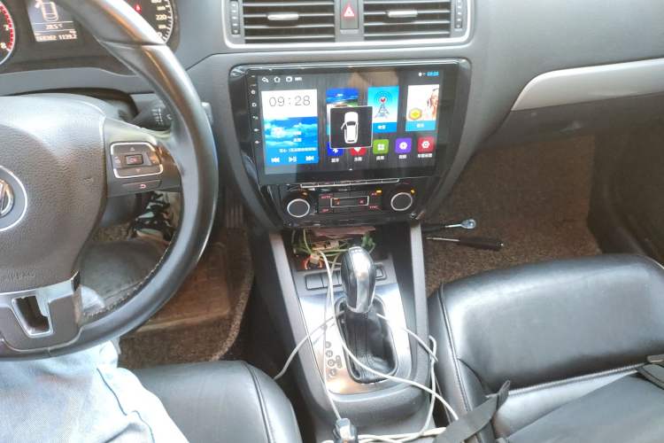 Used Volkswagen Sagitar 2012 1.4TSI Automatic Luxury Edition