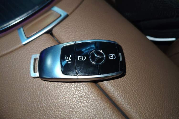 Used Mercedes-Benz E-Class 2019 Restyled E 300 L Sport Luxury Edition
