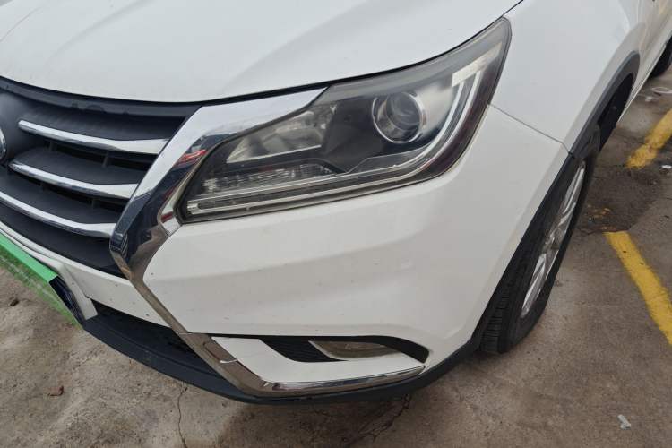 Used HYOSOW S6 2016 1.5T Manual Fashion Model Left Front Headlight