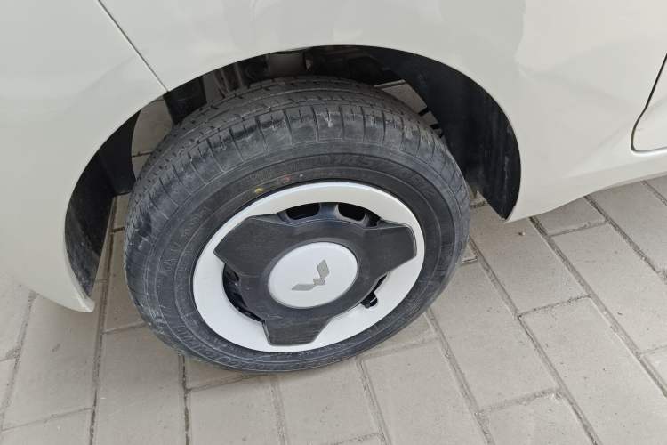 Used Wuling Hongguang MINIEV 2024 3rd Generation 215km Youth Edition
