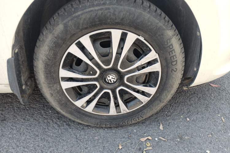 Used Volkswagen Santana 2015 1.4L Manual Fashion Edition Right Front Wheel Hub