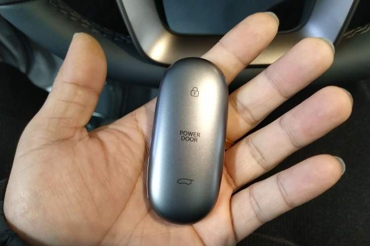 Used Li Auto MEGA 2025 Home Family Special Edition
