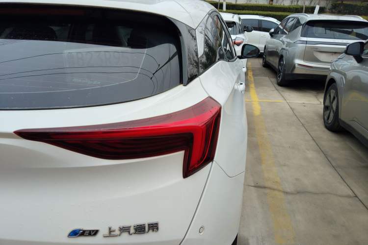 Used Buick Velite 6 2023 430km Range Commuter Version