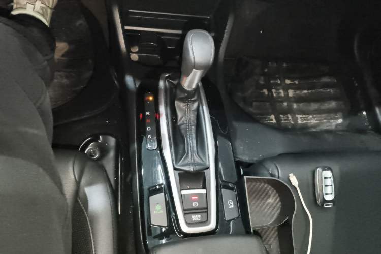 Used Honda Envix 2022 180TURBO CVT Comfort Version