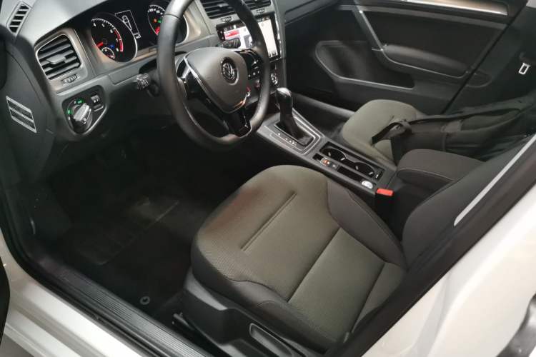 Used Volkswagen Golf 2016 1.6L Automatic Comfort Model