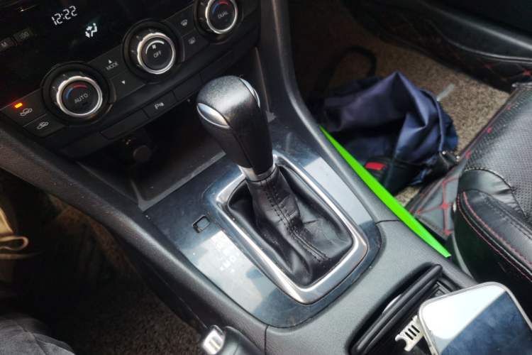 Used Mazda Atenza 2015 2.0L Blue Sky Luxury Edition