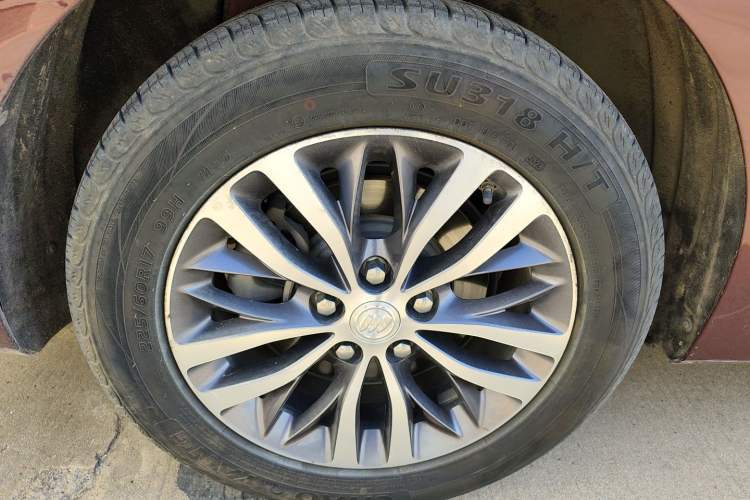 Used Buick GL8 2022 ES Landtrek 653T Comfort Edition