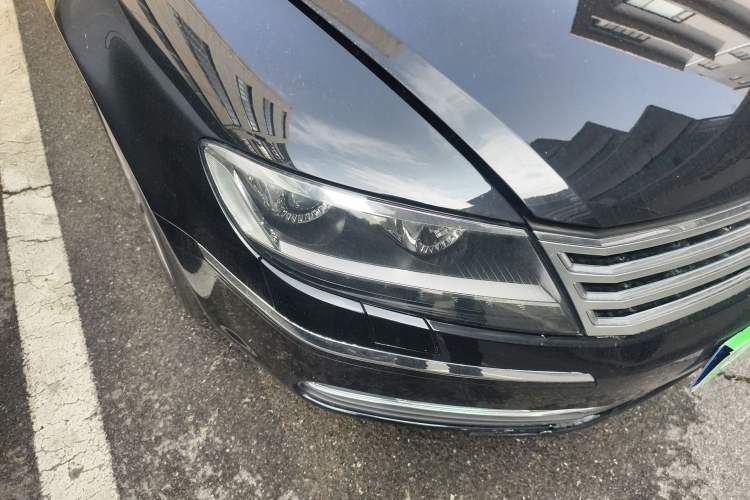 Used Volkswagen Phaeton 2011 3.6L V6 4-Seater Extended-Length Individual Edition
