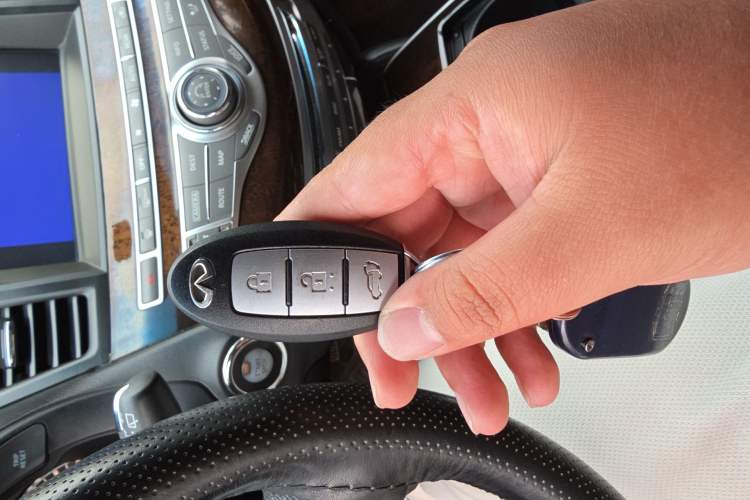 Used Infiniti QX60 2014 2.5 S/C Hybrid Two-Wheel Drive Excellence Edition
