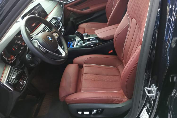 Used BMW 5 Series 2022 Second Facelift 530Li Luxury Edition Premium Package