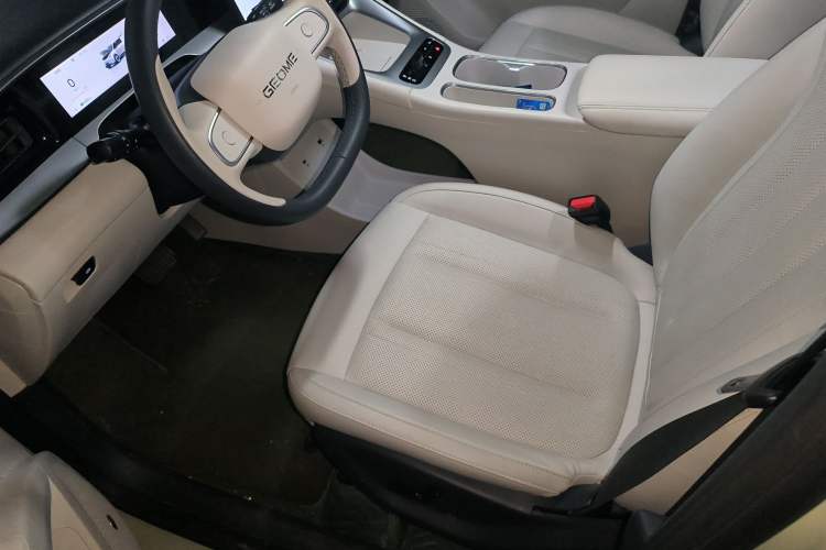 Used Geely Galaxy Geome 2025 UP 410km Exploration+ Edition