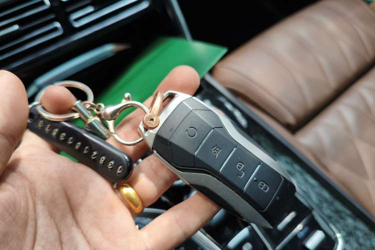 Used BYD Tang New Energy 2021 DM-i 112KM Prestige Model Vehicle Key