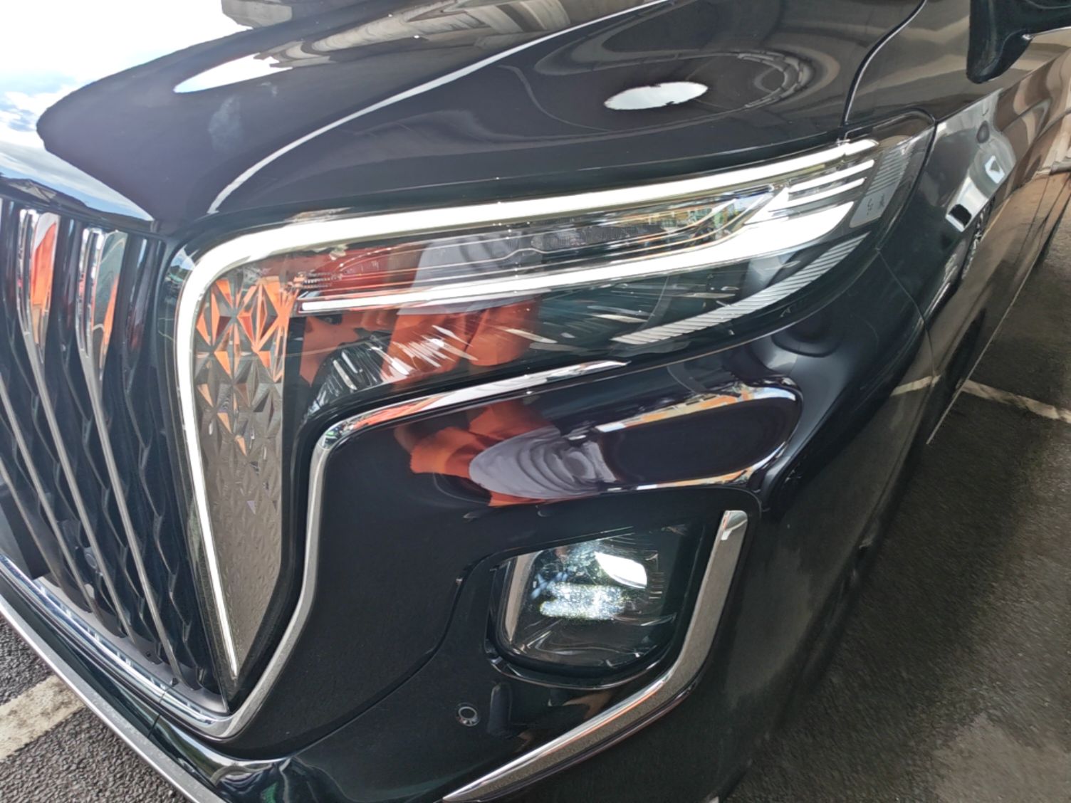 Hongqi HQ9 PHEV 2024 2.0T Four-Wheel Drive Business Edition — снимка 8