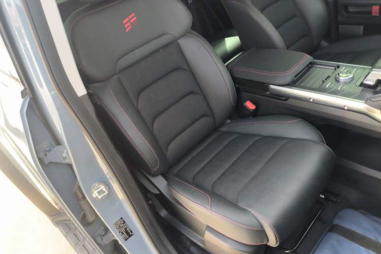 Used JETOUR Traveler 2023 2.0T All-Wheel-Drive CrossPRO
