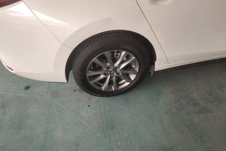 Used Mazda 3 Axela 2020 1.5L Automatic ZhiMei Edition Exterior 5